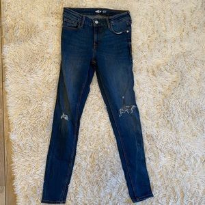 Old Navy Super Skinny Rockstar Midrise Distressed Jeans